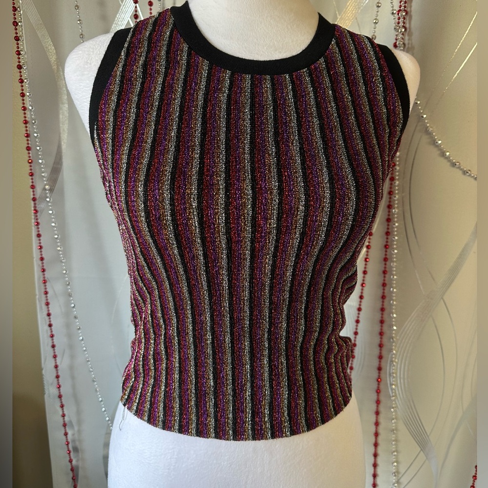 Daily special sleeveless top